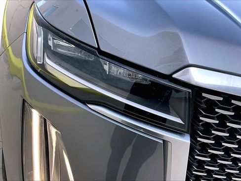Used 2021 Cadillac Escalade ESV Premium Luxury RWD image 24