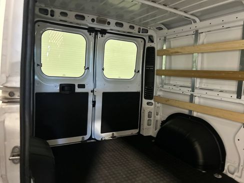 Used 2025 RAM ProMaster 2500 w/ U-Haul Equipment Group FWD image 27