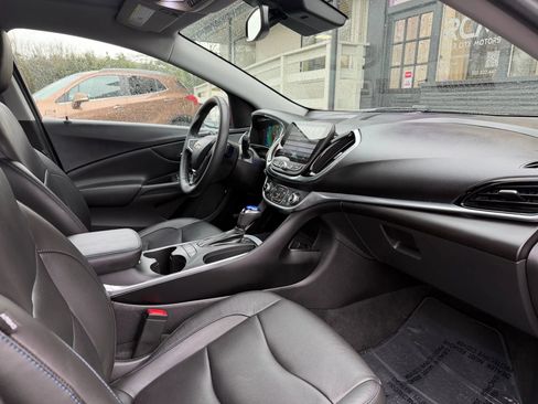 Used 2017 Chevrolet Volt Premier w/ Driver Confidence II Package image 22