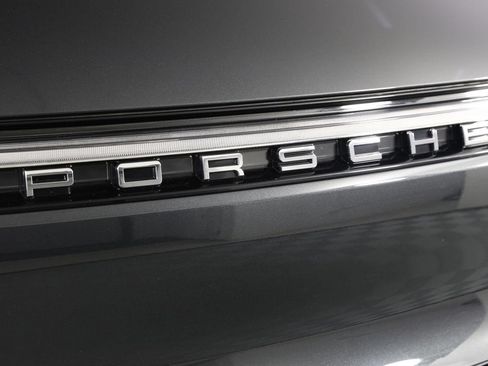 Certified 2026 Porsche Macan AWD/4WD image 22