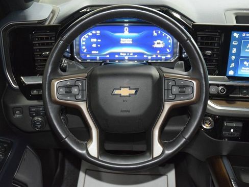 Used 2022 Chevrolet Silverado 1500 High Country w/ High Country Premium Package image 34