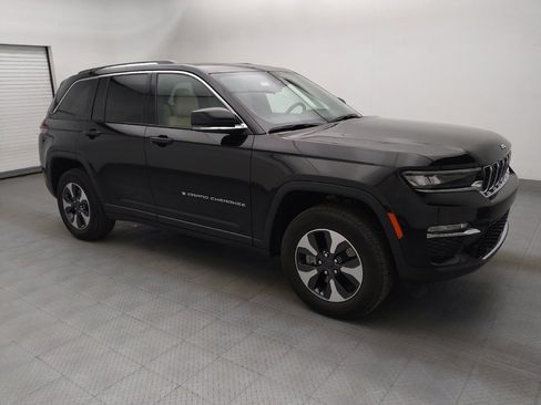 Used 2022 Jeep Grand Cherokee Limited 4xe w/ Luxury Tech Group II image 11