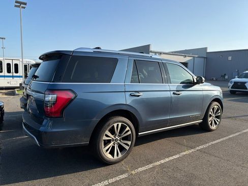 Used 2020 Ford Expedition Platinum AWD/4WD image 2
