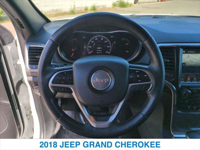 Used 2018 Jeep Grand Cherokee Altitude RWD image 15