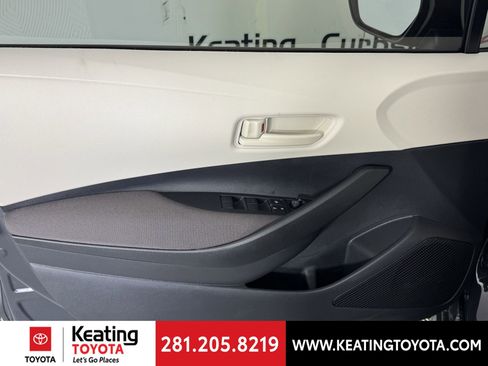 Used 2026 Toyota Corolla LE FWD image 13