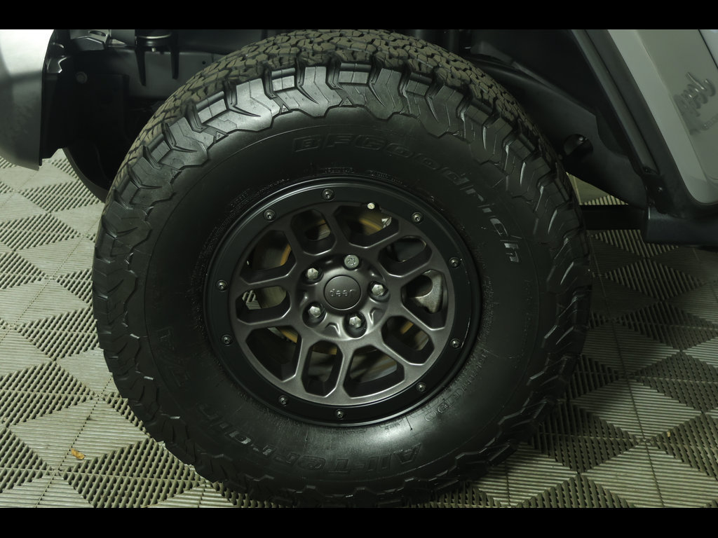 Certified 2023 Jeep Wrangler Unlimited Sport w/ Xtreme 35 Tire Package AWD/4WD image 14