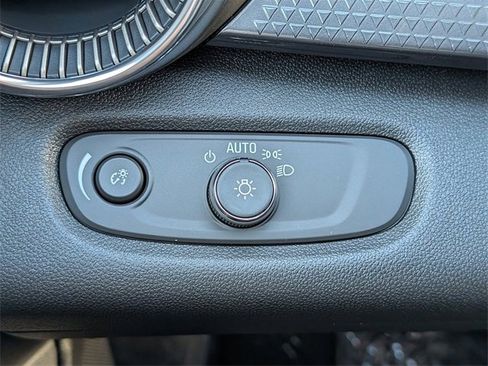 New 2026 Chevrolet Trax ACTIV image 24