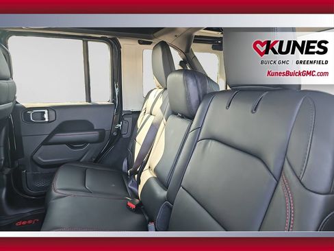 Used 2024 Jeep Wrangler Unlimited Rubicon w/ XTREMEE 35" Tire Package AWD/4WD image 17