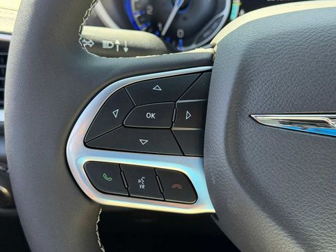 New 2026 Chrysler Pacifica Select FWD image 13