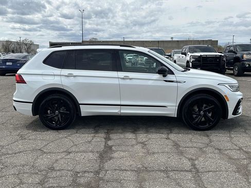 Used 2024 Volkswagen Tiguan SE R-Line image 6