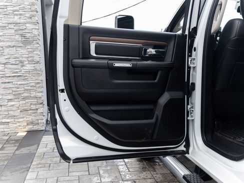 Used 2017 RAM 3500 Laramie image 27