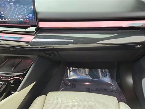 Used 2025 BMW 540i xDrive 540i xDrive image 37