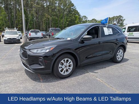 Certified 2023 Ford Escape Active FWD image 9