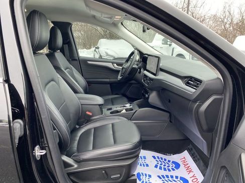 Used 2023 Ford Escape Platinum image 29