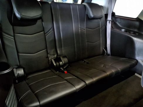 Used 2015 Cadillac Escalade Premium AWD/4WD image 10