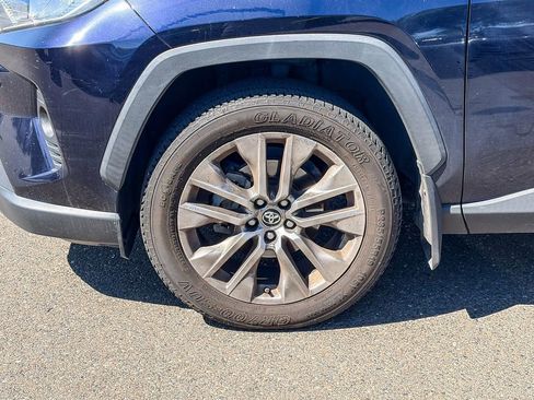 Used 2019 Toyota RAV4 Limited w/ All Weather Liner Package image 7