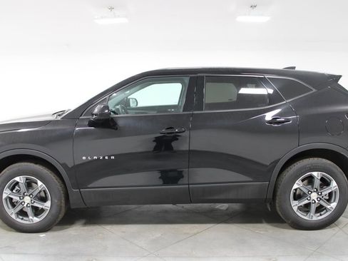 Used 2025 Chevrolet Blazer LT image 6