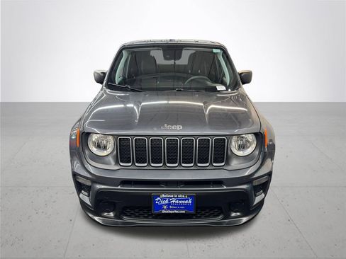 Used 2023 Jeep Renegade Latitude AWD/4WD image 12