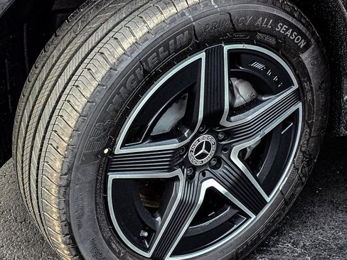 New 2026 Mercedes-Benz GLC 300 4MATIC image 12