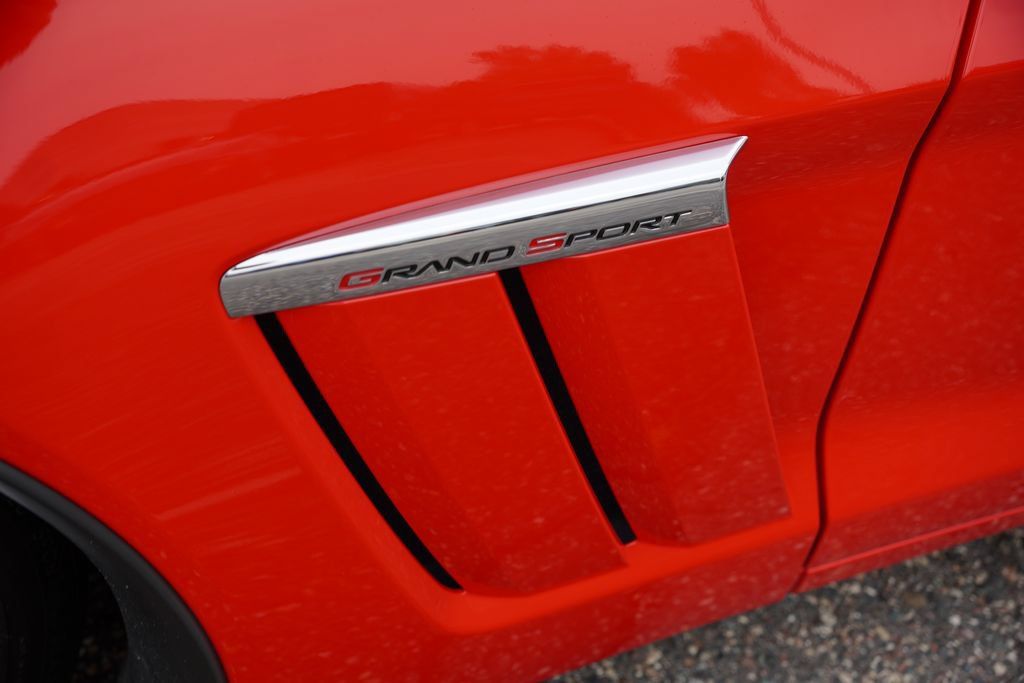 Used 2011 Chevrolet Corvette Grand Sport w/ Preferred Equipment Group RWD image 14