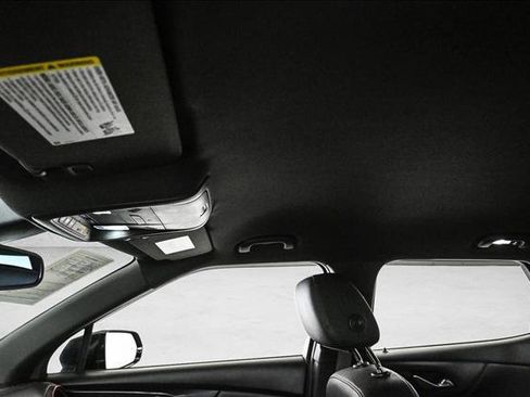 Used 2022 Chevrolet Blazer RS image 16