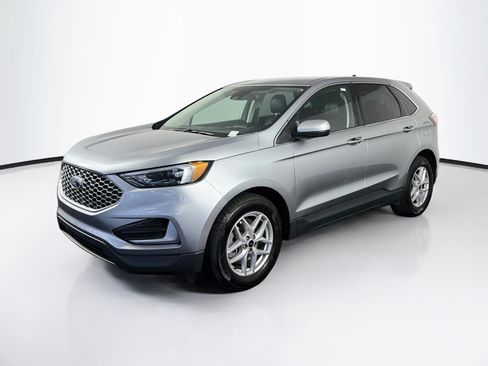 Used 2024 Ford Edge SEL AWD/4WD image 3