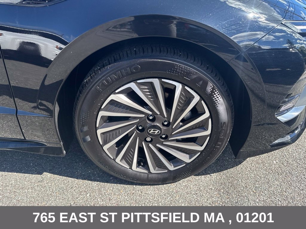 Used 2025 Hyundai Sonata SEL FWD image 30