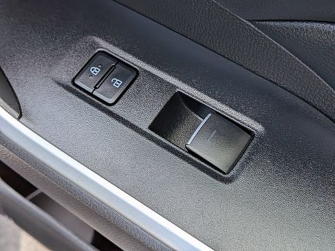 Used 2022 Toyota RAV4 XLE w/ Convenience Package FWD image 35