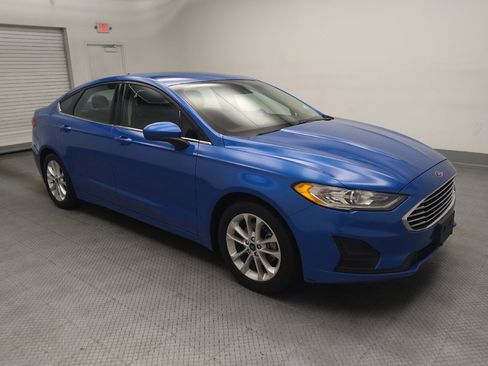 Used 2019 Ford Fusion SE FWD image 11