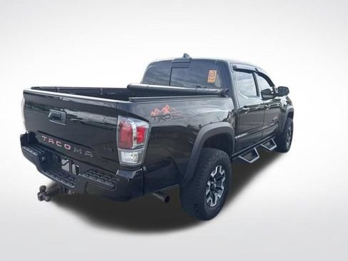 Used 2023 Toyota Tacoma TRD Off-Road w/ TRD Premium Off Road Package AWD/4WD image 5