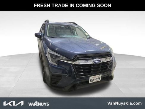 Used 2025 Subaru Ascent Premium image 3