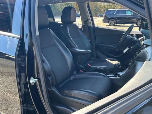 Certified 2021 Chevrolet Trax LT image 26