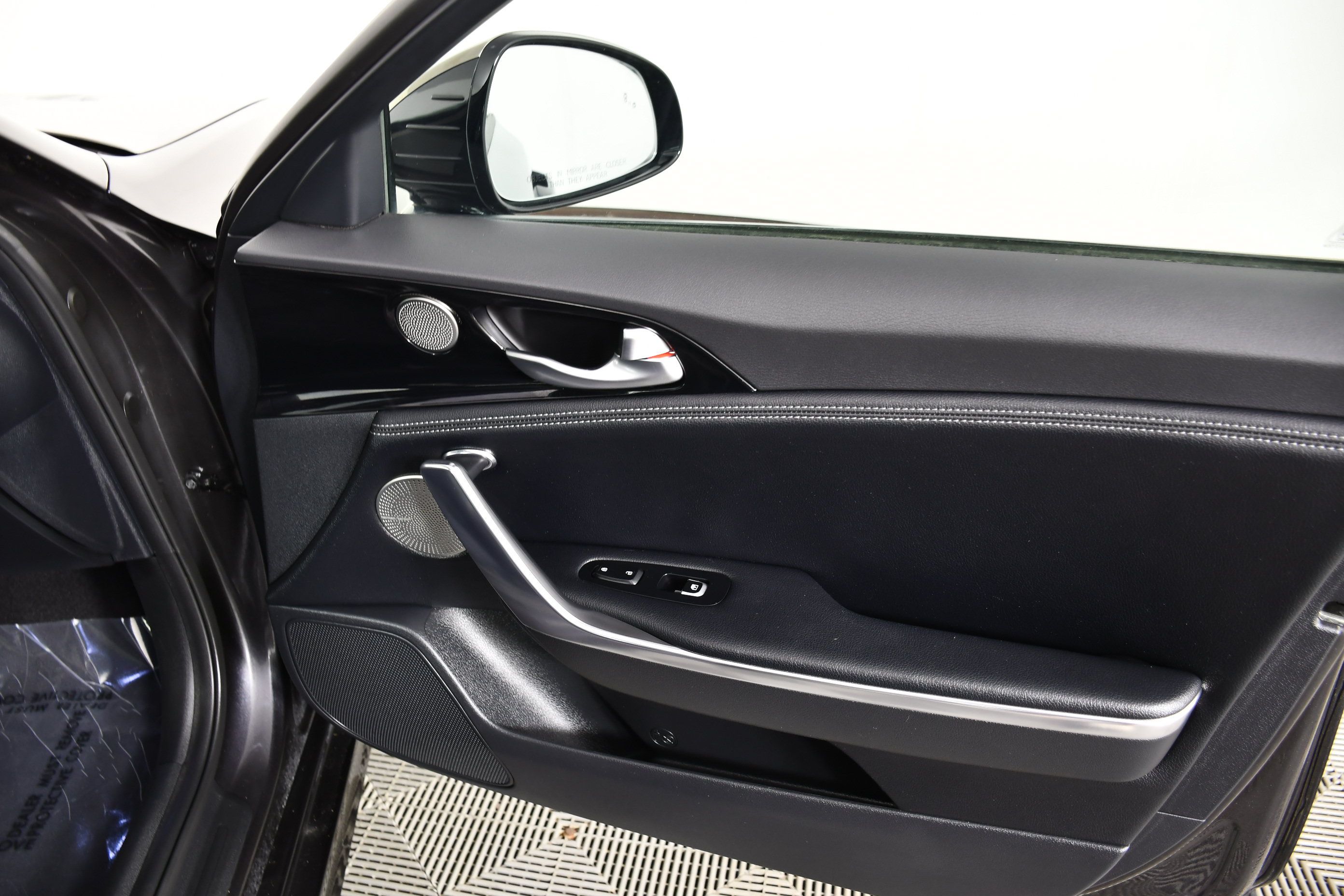 Used 2023 Kia Stinger GT-Line w/ Sun & Sound Package AWD/4WD image 40