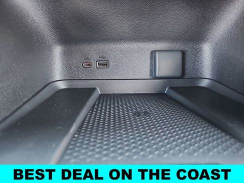 New 2026 Chevrolet Traverse LT w/ Sun and Wheel Package FWD image 27
