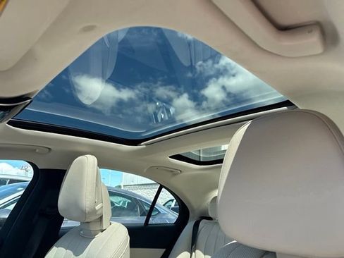 Used 2024 Mercedes-Benz E 350 4MATIC Sedan image 18