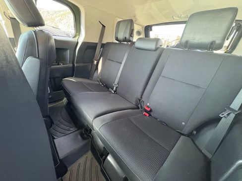 Used 2013 Toyota FJ Cruiser 4WD w/ Upgrade Pkg image 23