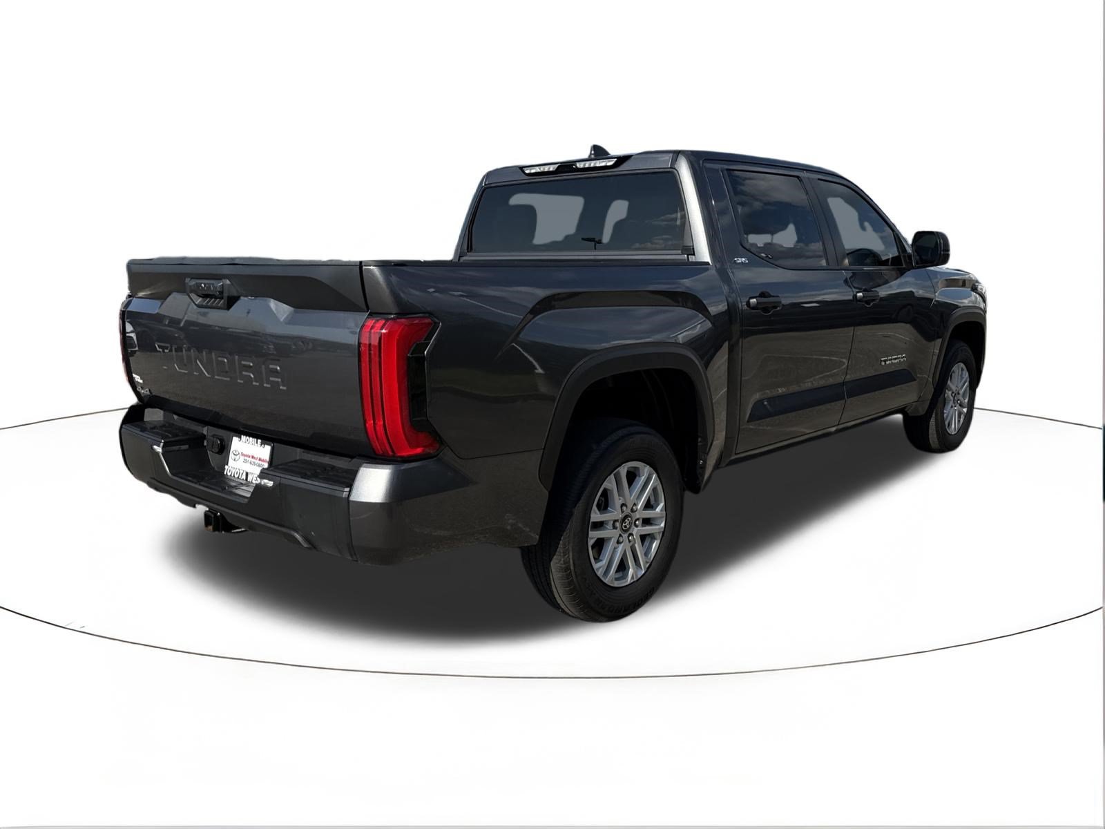 Used 2026 Toyota Tundra SR5 AWD/4WD image 3