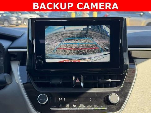 Certified 2025 Toyota Corolla LE image 4