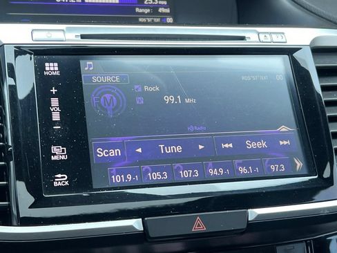 Used 2016 Honda Accord EX image 17