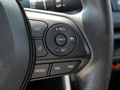 Certified 2025 Toyota RAV4 XLE AWD/4WD image 25