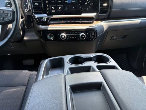 Used 2023 GMC Sierra 1500 Elevation AWD/4WD image 16
