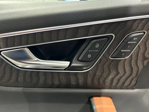 Used 2022 Audi Q8 Premium Plus AWD/4WD image 13