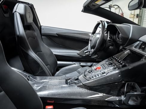 Used 2017 Lamborghini Aventador LP 700-4 image 64