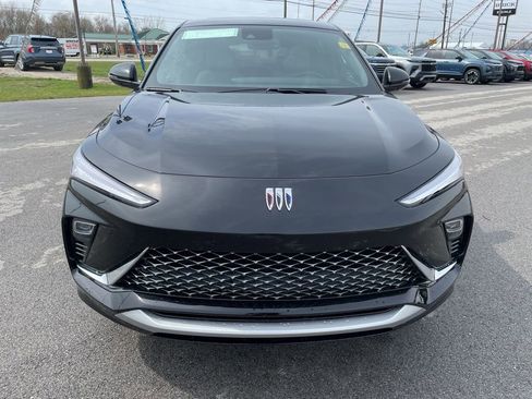 New 2026 Buick Envista Avenir FWD image 2
