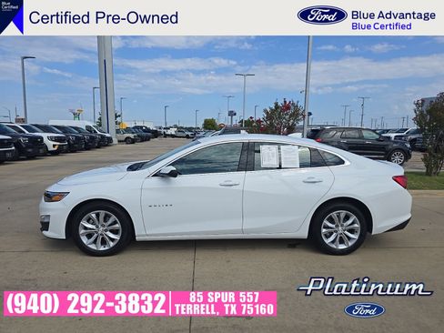 Used 2025 Chevrolet Malibu LT FWD image 2