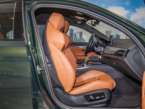 Used 2023 BMW M5 w/ Executive Package image 21