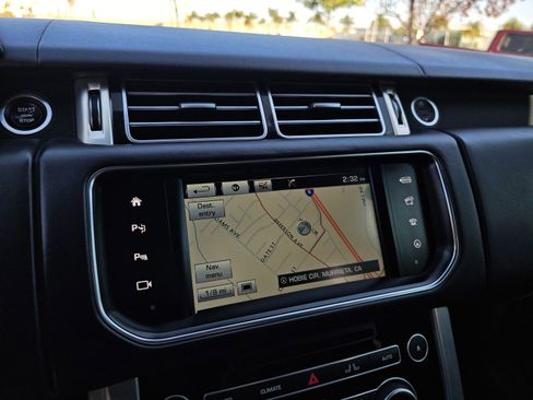 Used 2016 Land Rover Range Rover HSE image 36