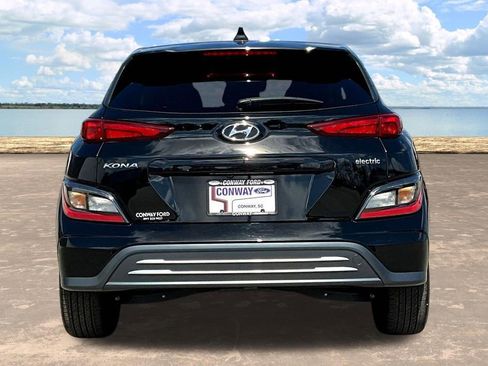 Used 2023 Hyundai Kona SE image 7