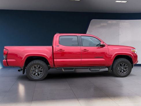 Used 2023 Toyota Tacoma SR5 w/ Technology Package image 6