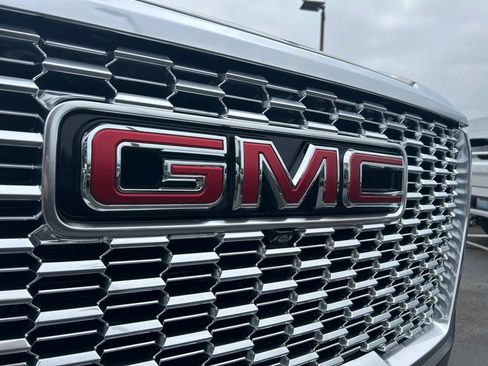 Used 2024 GMC Yukon XL Denali w/ Max Trailering Package AWD/4WD image 34